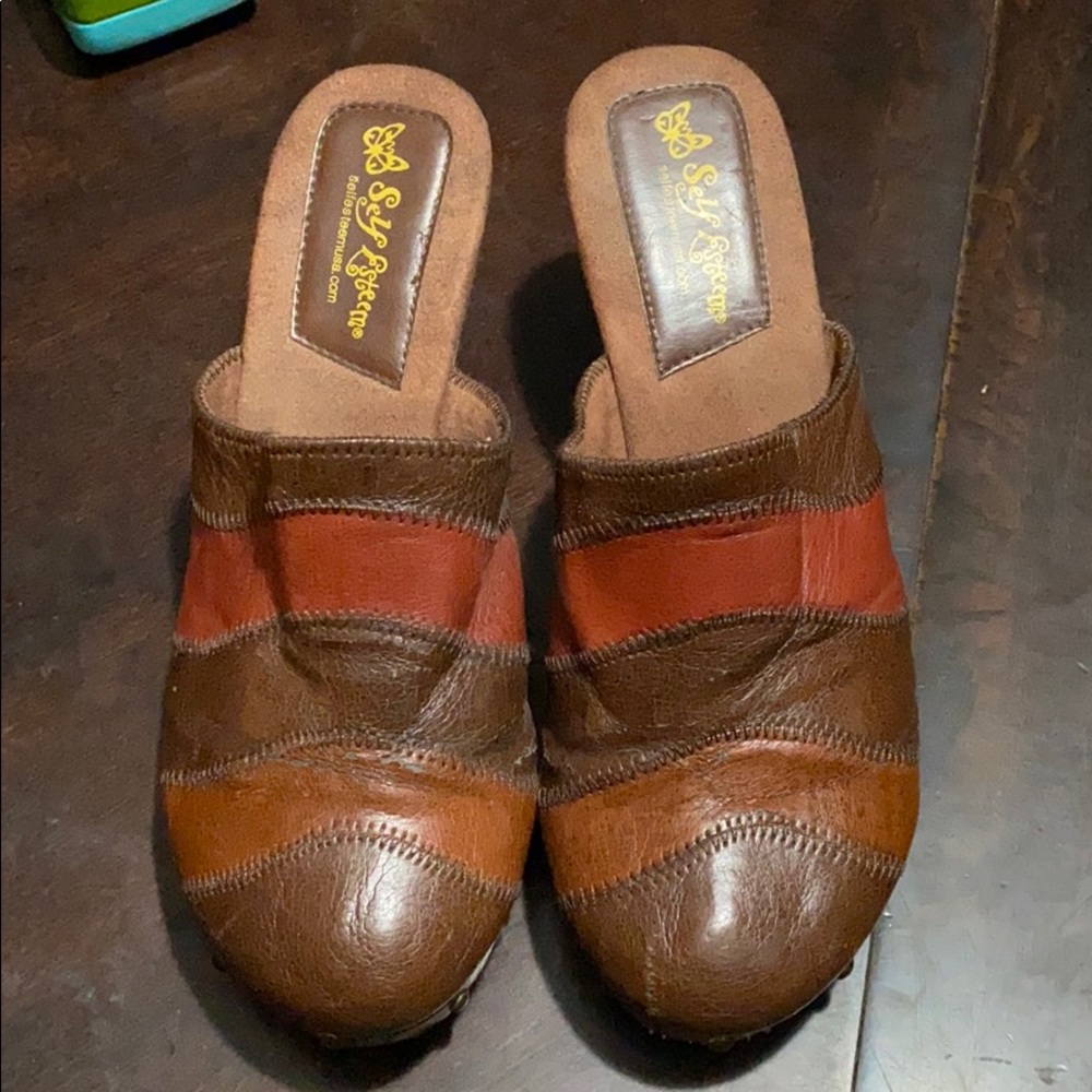 Women’s shoes